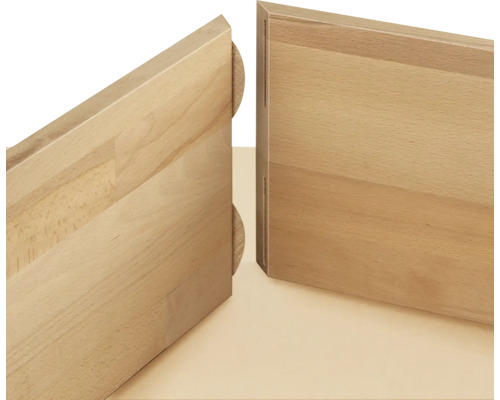 Drevené dosky so spojovacími prvkami pre konštrukciu nábytku
