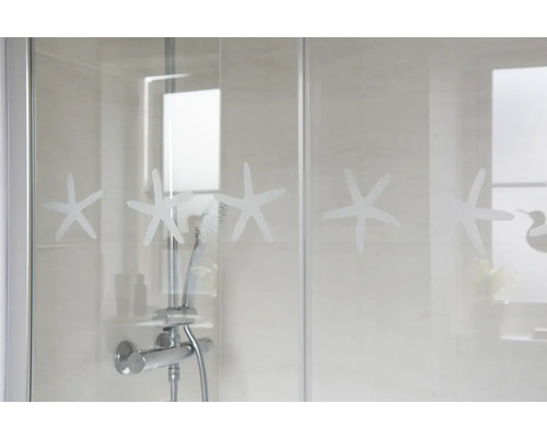 Sprcha s motívom morskej hviezdy a sprchovacou armatúrou