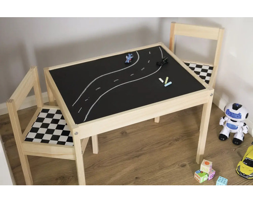 Detská sedacia súprava so stolom a dvoma stoličkami, doska stola s povrchom tabule a kresbou kriedou