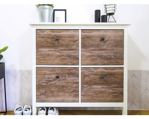 Botník so štyrmi priehradkami v dizajne dreva