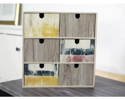 Komoda so šiestimi zásuvkami vo vzhľade dreva