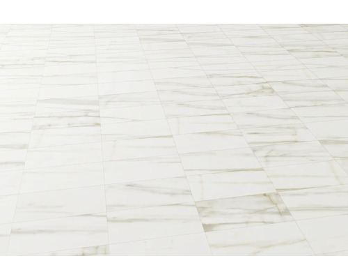 Podlaha s obdĺžnikovými dlaždicami