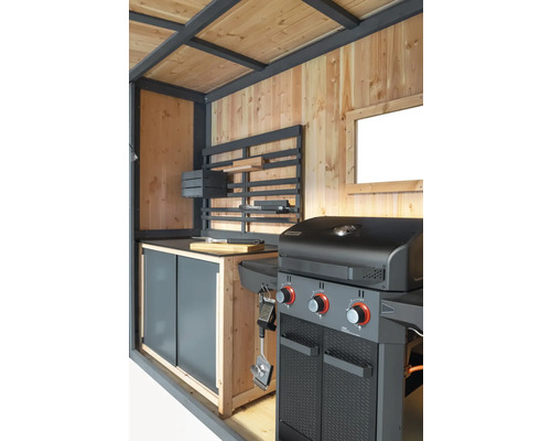 Grilovacia kuchyňa s plynovým grilom, pracovnou plochou a úložným priestorom