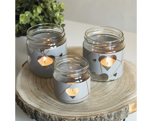 Dekoratívne sklenené držiaky na čajové sviečky s motívom srdca na drevenom plátku