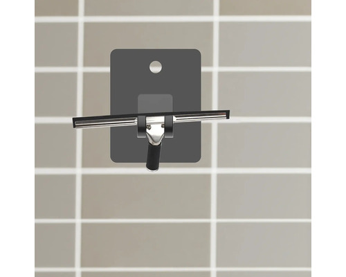 Stierka do sprchy s držiakom na čistenie kúpeľne