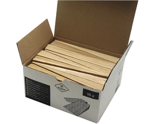 Krabica s drevenými klinmi