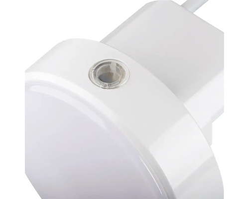 Detail bieleho zásuvkového svietidla