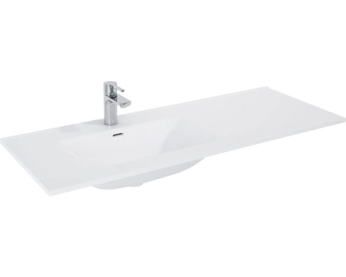 Umývadlo s vodovodnou batériou