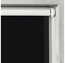 Roleta na okne s ovládacou retiazkou