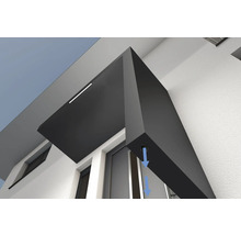 Odkvap na budove so smerovou šípkou pre odvod vody