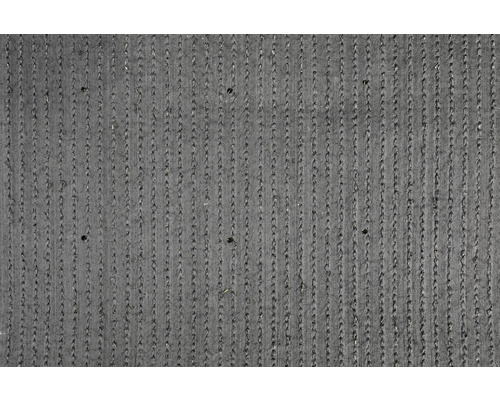 Detailný záber umelej trávy s vertikálnymi pruhmi