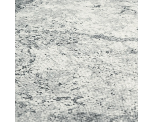 Detail koberca s abstraktným vzorom