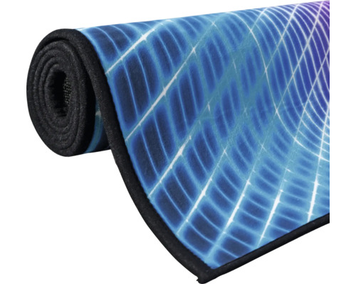 Zrolovaná rohožka s abstraktným mriežkovým vzorom