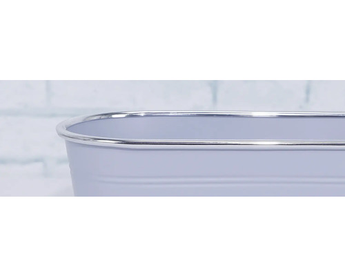 Detailný pohľad na kvetináč