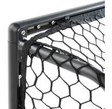 Detailný pohľad na sieť na batožinu s rámom