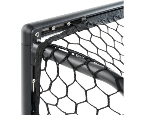 Detailný pohľad na sieť na batožinu s rámom