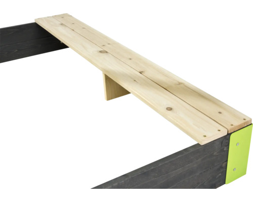 Drevená lavička do záhrady