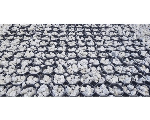 Detailný pohľad na vyplnené zatrávňovacie dlaždice