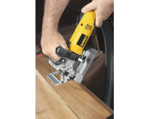 Drážkovacia fréza pri obrábaní dreva