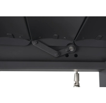 Detailný pohľad na lamelový mechanizmus terasového prístrešku