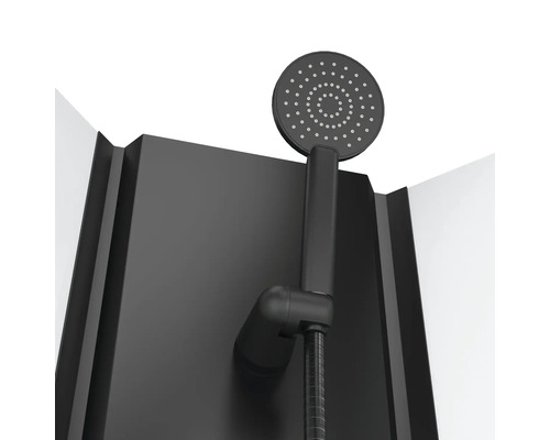 Čierna ručná sprcha so sprchovacím panelom