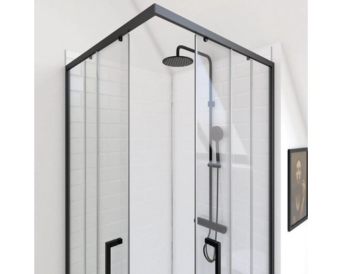 Rohová sprcha s čiernym rámom a sprchovou hlavicou