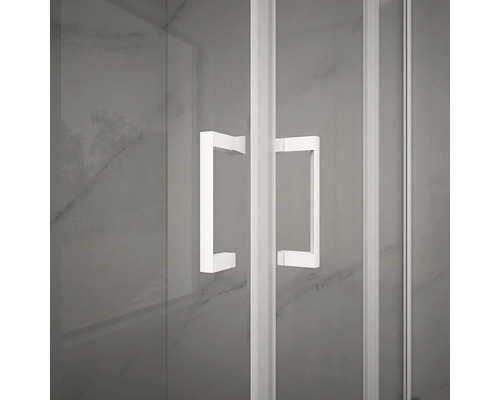 Detail sprchovacieho kúta s madlom