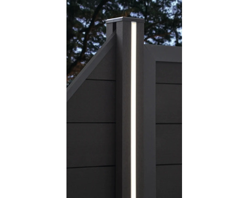 Stĺpik plota s integrovaným LED osvetlením