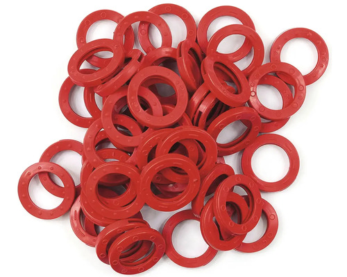 Veľa červených očiek na upevnenie plachiet a bannerov