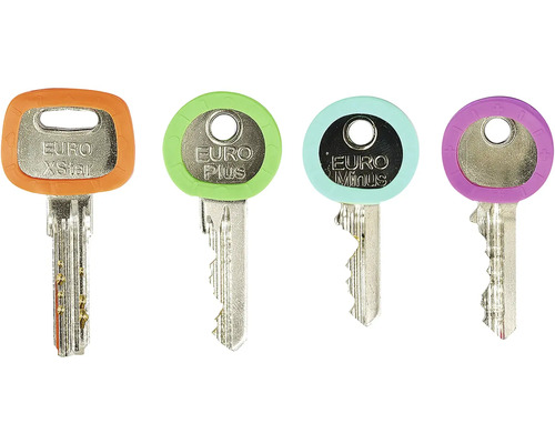 Štyri kľúče s farebnými rúčkami