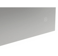 Detail zrkadla s osvetlením