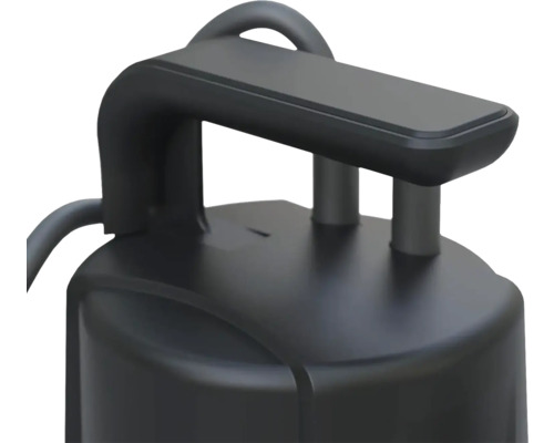 Detailný pohľad na ponorné čerpadlo s káblom a držadlom