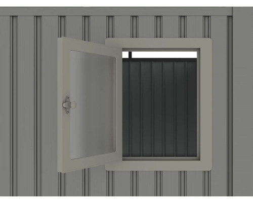 Otvorené okno v stene záhradného domčeka