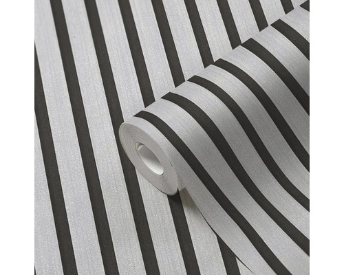 Rola tapety s pruhovaným vzorom