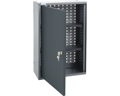 Skrinka na náradie s otvorenými dverami a dvoma kľúčmi