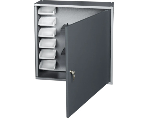 Sivá skrinka na náradie s dvierkami, kľúčom a policami