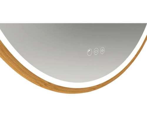 Detailný pohľad na zrkadlo s dreveným rámom a dotykovými tlačidlami na ovládanie