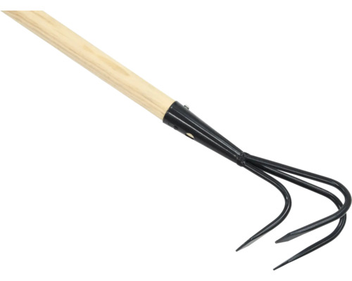 Záhradný kultivátor s drevenou rukoväťou