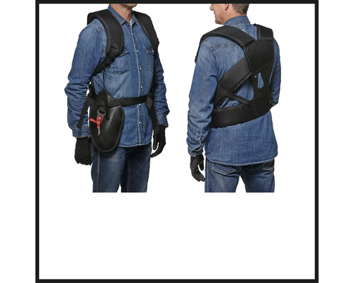 Osoba s nosným popruhom na chrbát a brašnou na náradie