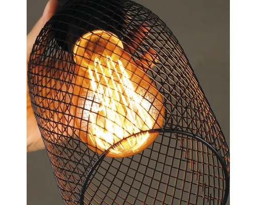 Dekoratívna lampa s drôteným pletivom a žiarovkou