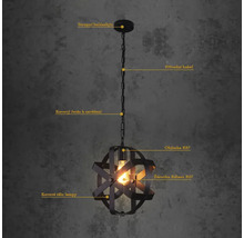 Závesná lampa s kovovou základňou a reťazou