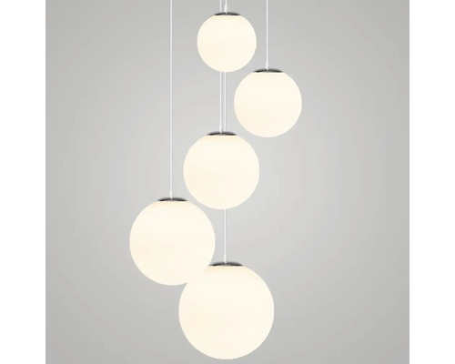 Závesné svietidlo s piatimi guľovými tienidlami