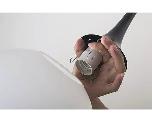 Inštalácia stropného svietidla s objímkou žiarovky