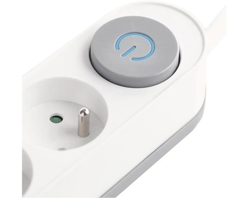 Detailný pohľad na predlžovací kábel s vypínačom