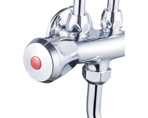 Detail chrómovej batérie s červenou značkou