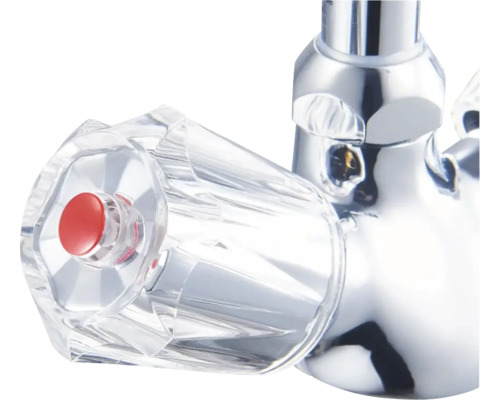 Vodovodný kohútik s rukoväťou z priehľadného plastu