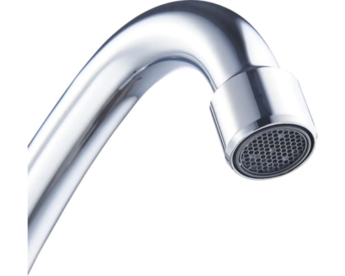 Kovová vodovodná batéria