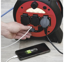 Predlžovací káblový bubon s USB portom a nabíjačkou mobilného telefónu