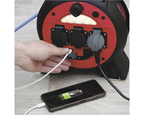 Predlžovací káblový bubon s USB portom a nabíjačkou mobilného telefónu