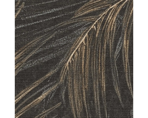 Detail tmavé štruktúrovanej tapety s rastlinným motívom